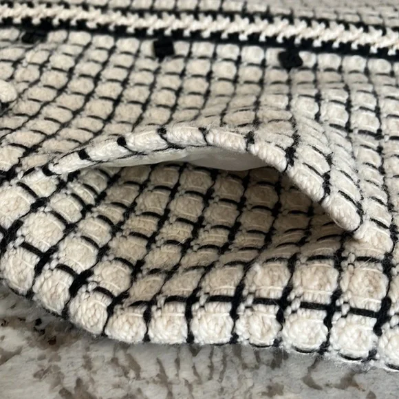 CHANEL Vintage Wool Boucle Long Jacket - Picture 16 of 16